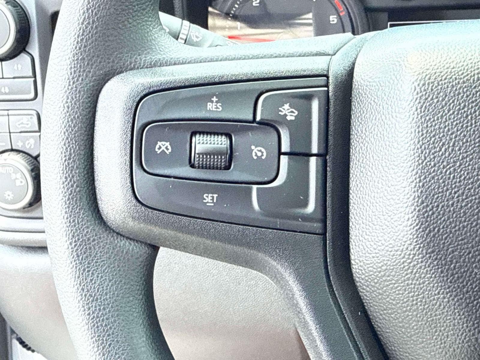 2026 Chevrolet Silverado 2500 HD Custom - Photo 6