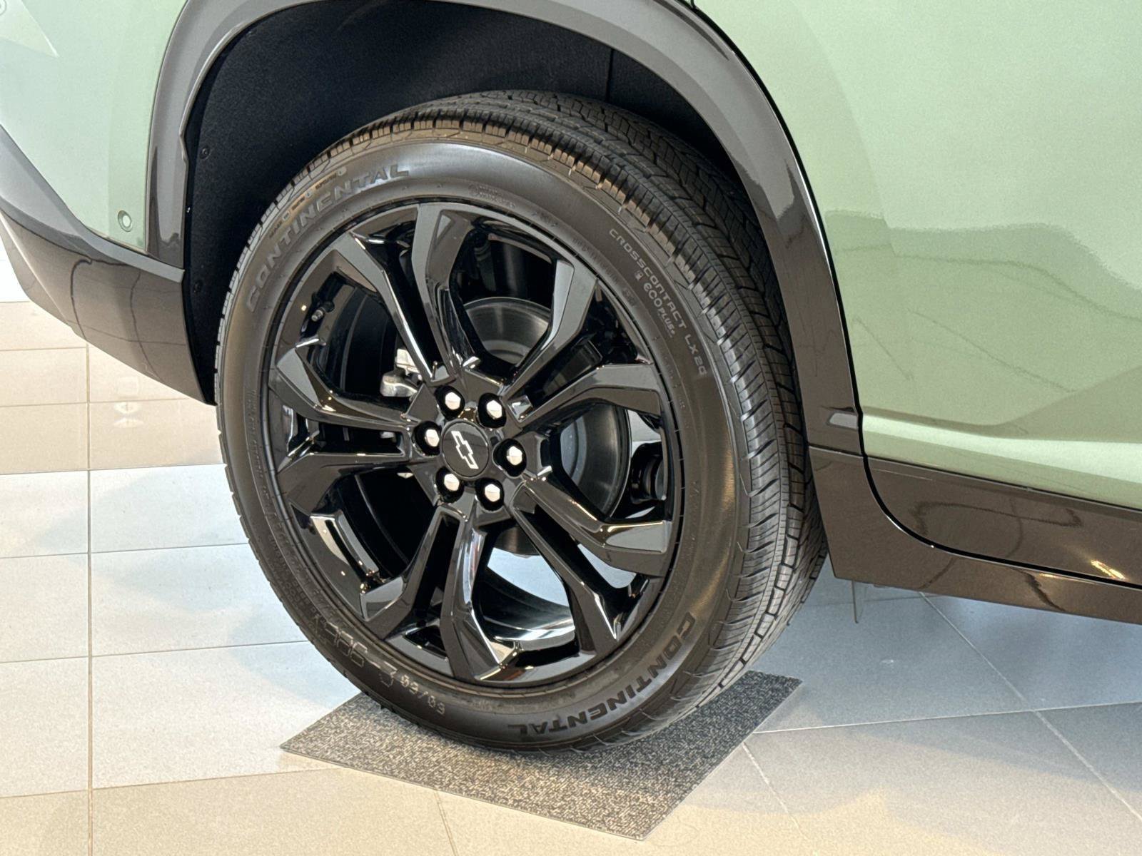 New 2027 Chevrolet Traverse RS SUV