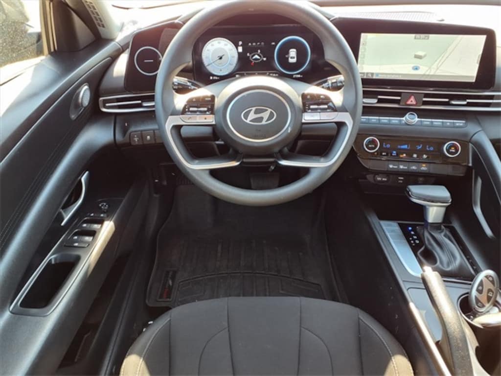 Used 2024 Hyundai Elantra SEL Sedan