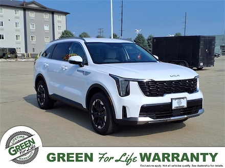 2025 Kia Sorento S SUV