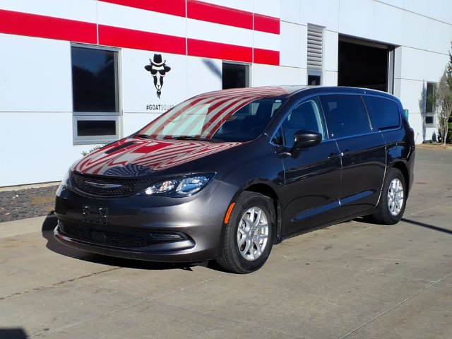 2023 Chrysler Voyager