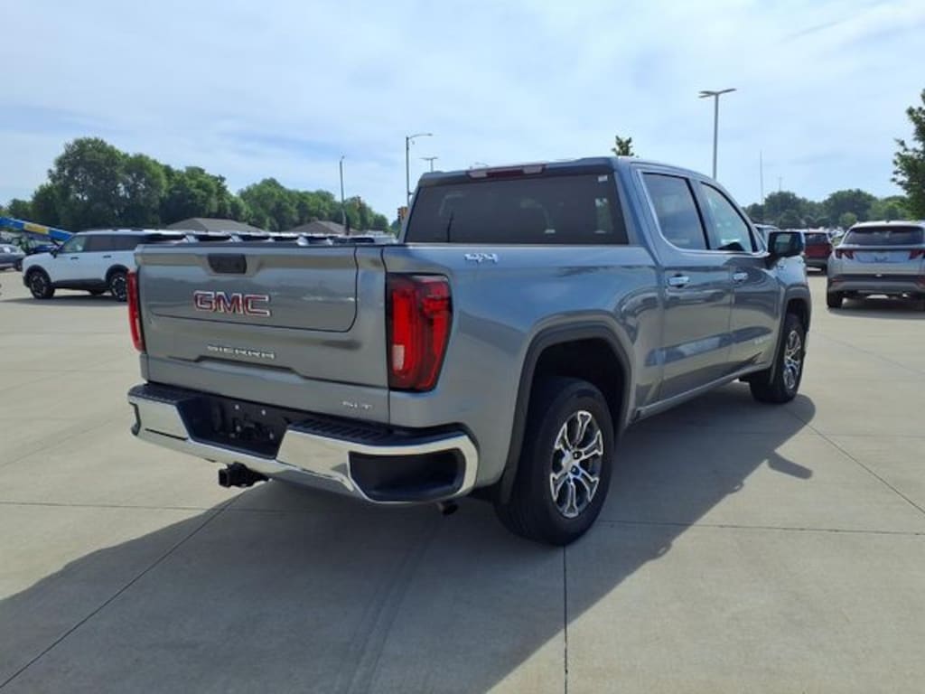 Used 2025 GMC Sierra 1500 SLT Truck Crew Cab