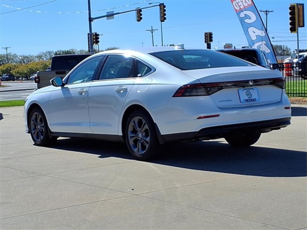 Used 2023 Honda Accord EX w/BSI Sedan