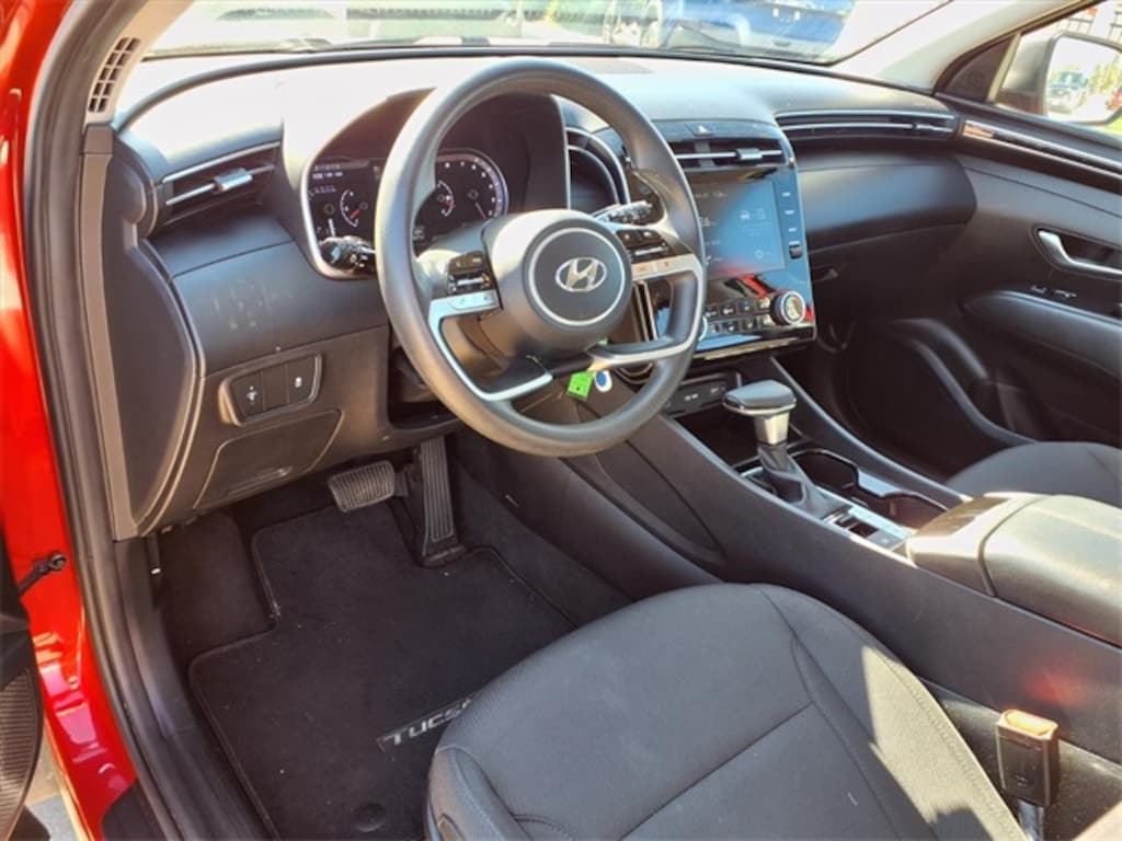 Used 2023 Hyundai Tucson SE SUV