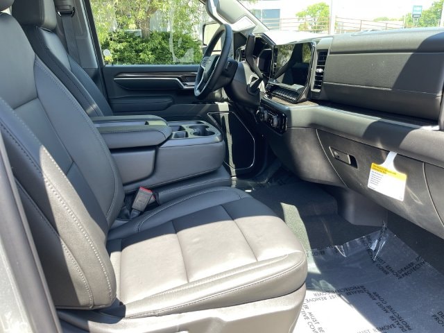 2026 Chevrolet Silverado 3500HD LT - Photo 17