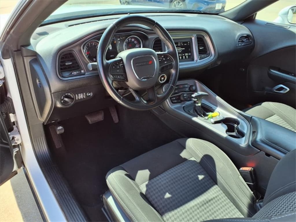 Used 2023 Dodge Challenger SXT Coupe