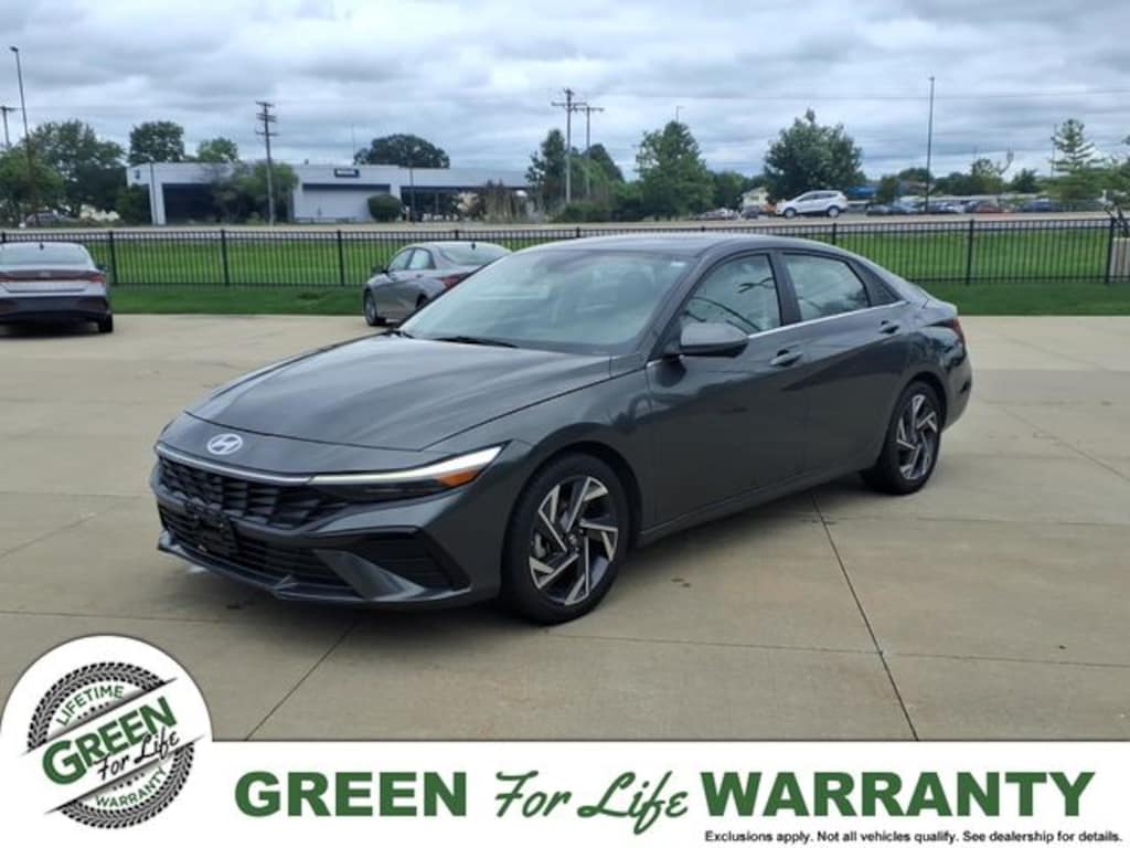 Used 2024 Hyundai Elantra Limited Sedan