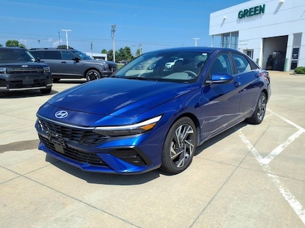 2025 Hyundai Elantra SEL Convenience Sedan