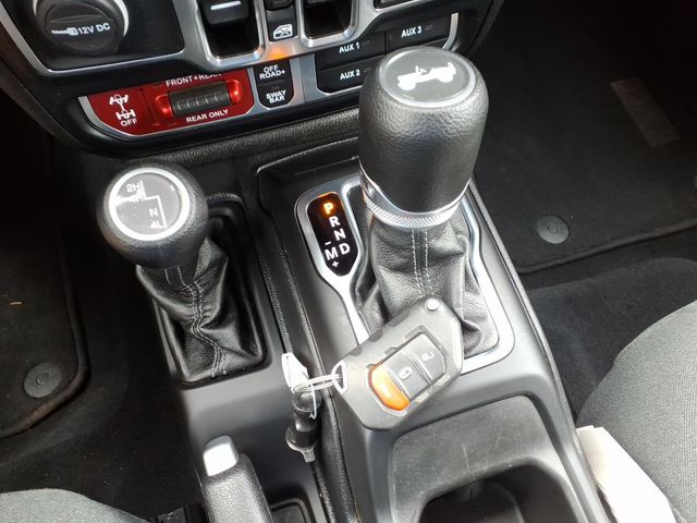 2025 Jeep Wrangler 4-Door Rubicon - Photo 12