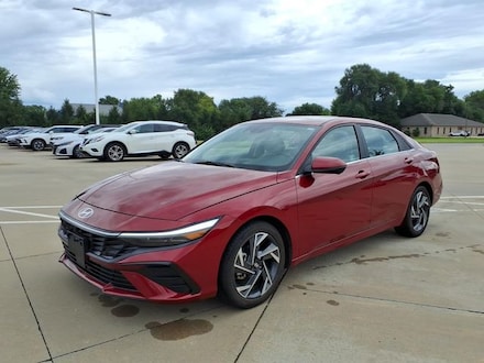 2024 Hyundai Elantra Limited Sedan