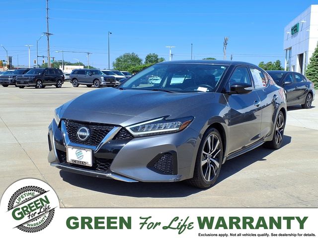 2023 Nissan Maxima SV's photo
