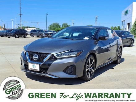 2023 Nissan Maxima SV Sedan