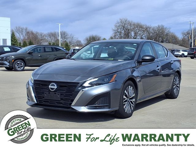 2024 Nissan Altima SV