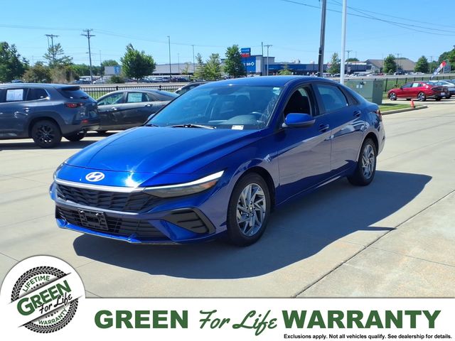 2024 Hyundai Elantra 2.0 SEL IVT's photo