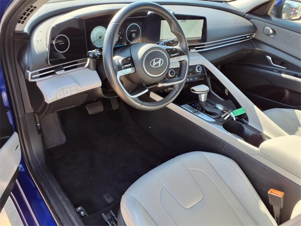 Used 2024 Hyundai Elantra Limited Sedan