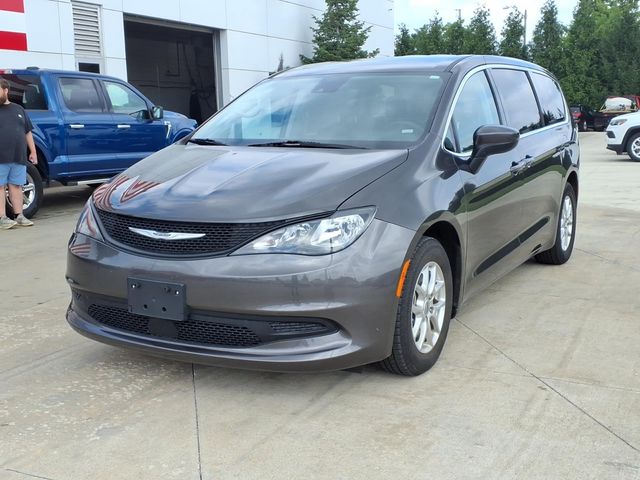 2023 Chrysler Voyager