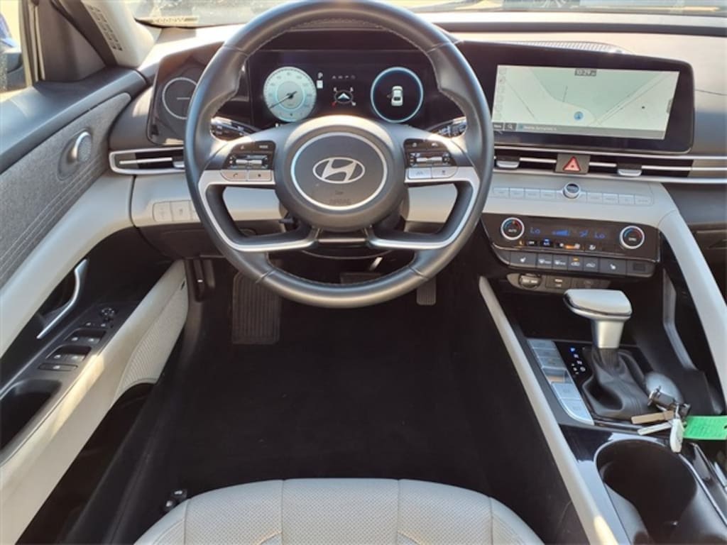 Used 2024 Hyundai Elantra Limited Sedan