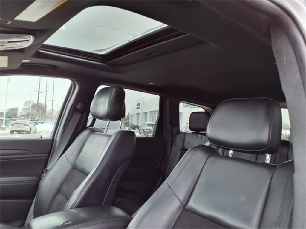 Used 2020 Jeep Grand Cherokee Laredo SUV