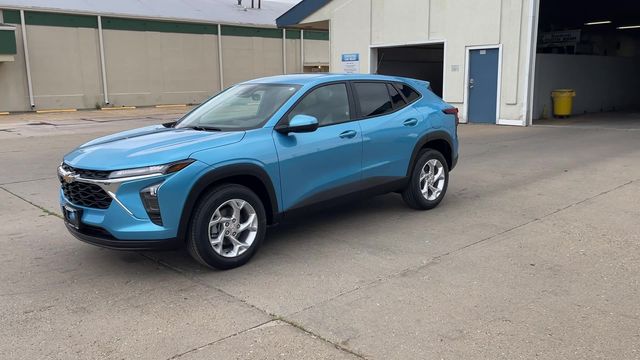 2026 Chevrolet Trax LS - Photo 4
