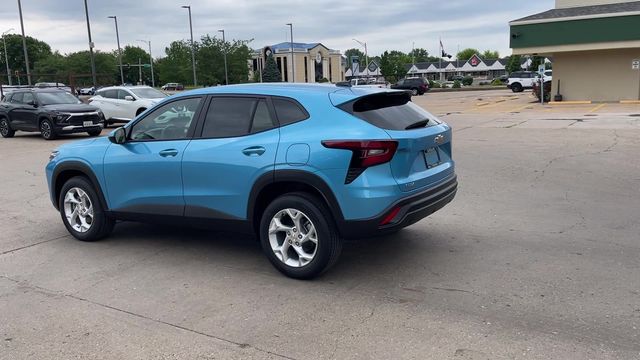 2026 Chevrolet Trax LS - Photo 6