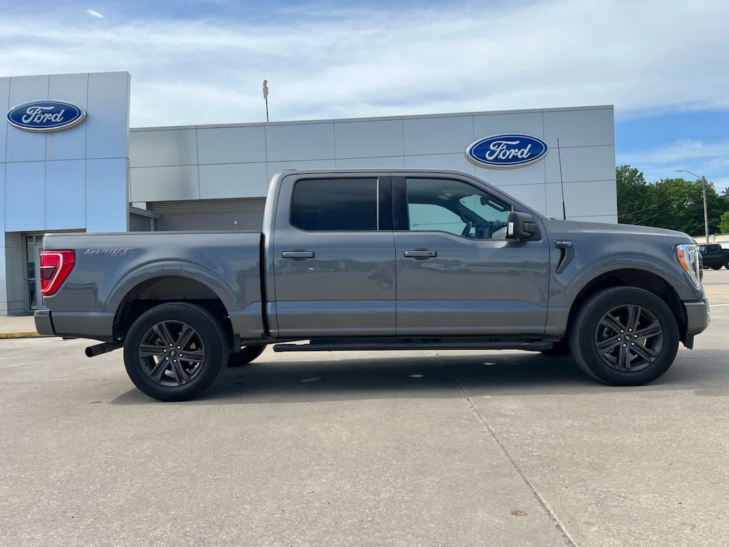 Used 2022 Ford F-150 XLT 4WD Supercrew 5.5 Box 4WD SuperCrew 5.5 Box