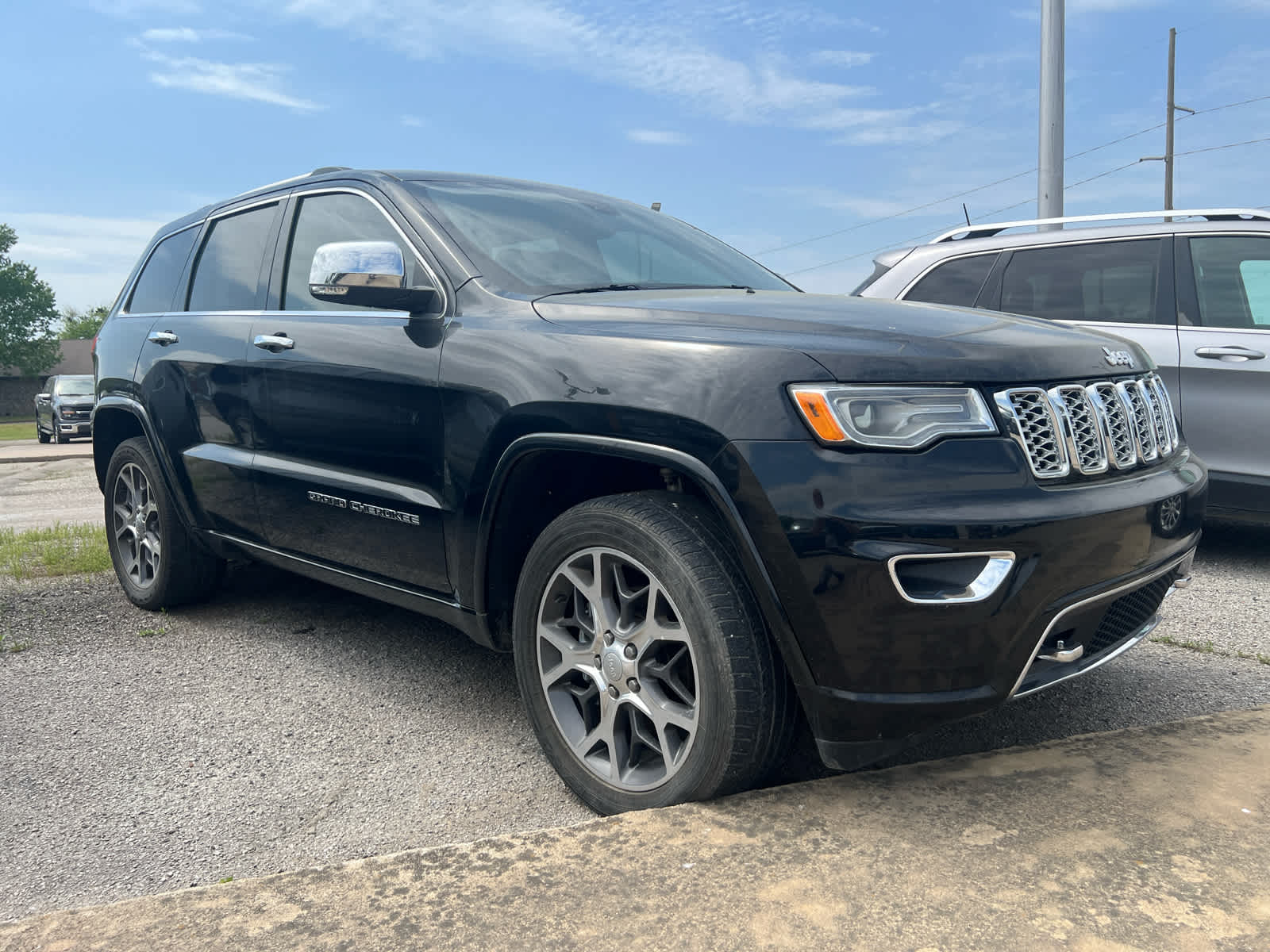 Used 2019 Jeep Grand Cherokee Overland with VIN 1C4RJFCG9KC729731 for sale in Vinita, OK