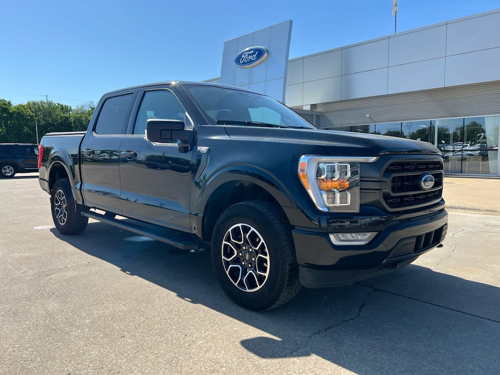 Used 2023 Ford F-150 XLT 4WD Supercrew 5.5 Box 4WD SuperCrew 5.5 Box