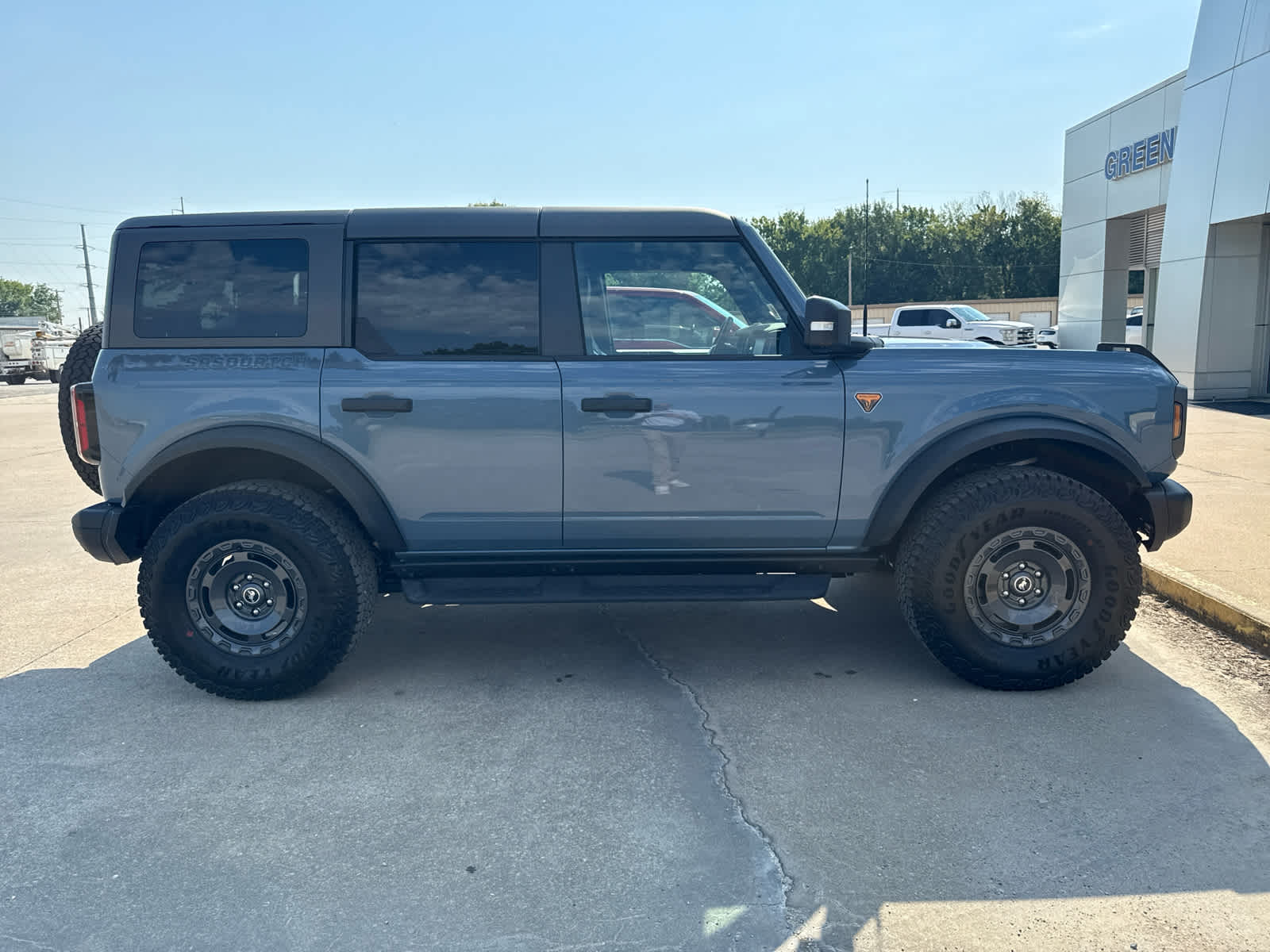 2025 Ford Bronco Badlands photo 4
