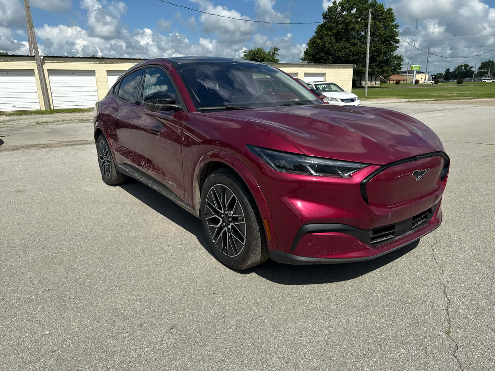2025 Ford Mustang Mach-E Premium photo 3