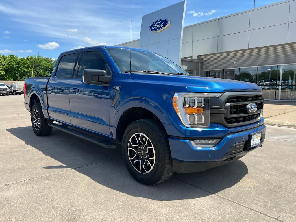 Used 2022 Ford F-150 XLT 4WD Supercrew 5.5 Box 4WD SuperCrew 5.5 Box