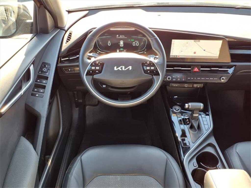 Used 2023 Kia Niro EX SUV