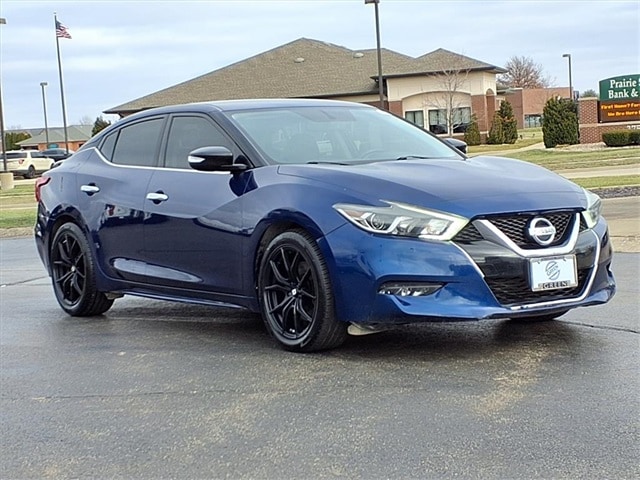 2018 Nissan Maxima SV's photo