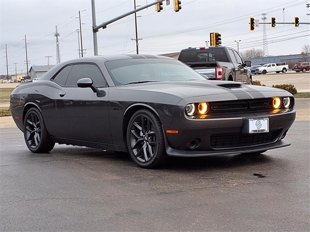 2023 Dodge Challenger R/T's photo