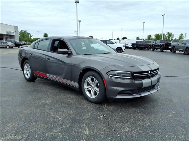 2017 Dodge Charger SE's photo
