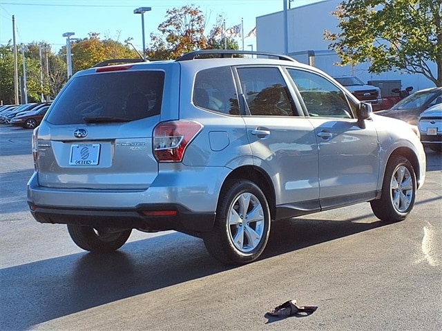 Used 2015 Subaru Forester i Premium with VIN JF2SJADC9FH537137 for sale in Springfield, IL