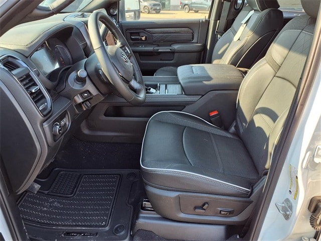 2026 RAM 3500 Limited - Photo 21