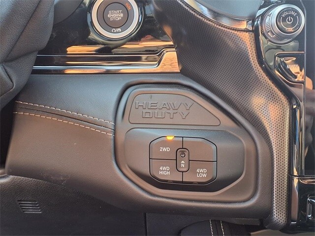 2026 RAM 3500 Limited - Photo 13