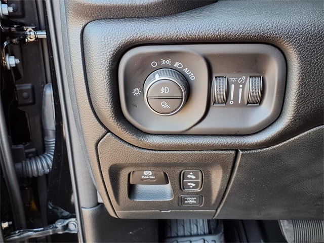 2026 RAM 1500 Laramie - Photo 15