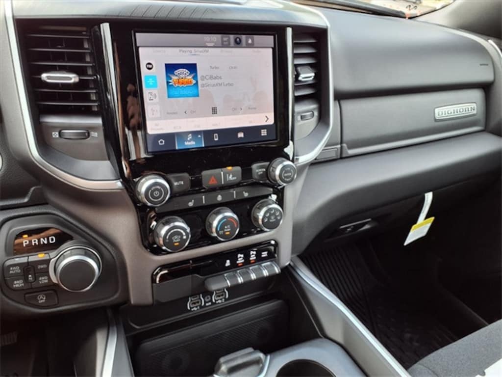 New 2025 Ram 1500 BIG HORN CREW CAB 4X4 5'7 BOX Pickup