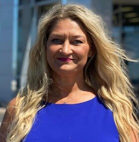 Staff member Heather Hudson from ID_504dfd4142c2