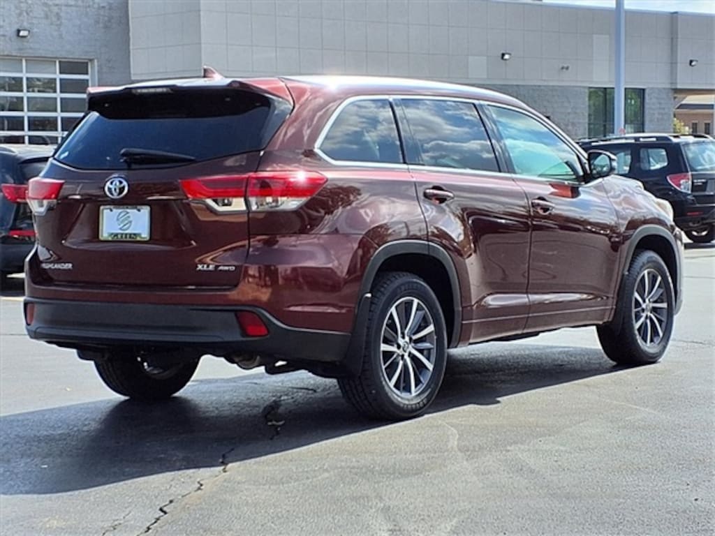 Used 2017 Toyota Highlander SUV