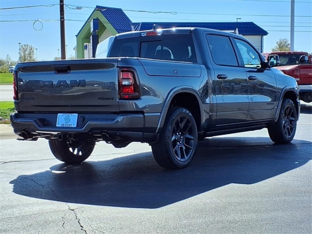 New 2026 Ram 1500 LARAMIE CREW CAB 4X4 5'7 BOX Pickup