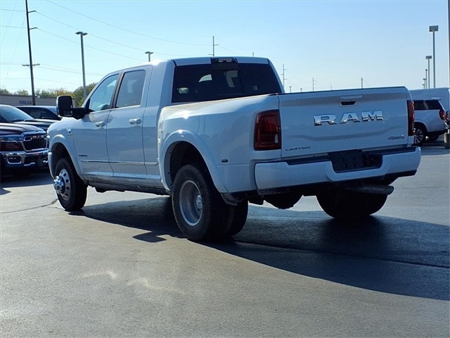 2026 RAM 3500 Limited - Photo 24