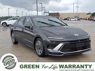 2025 Hyundai Sonata Hybrid Limited Sedan