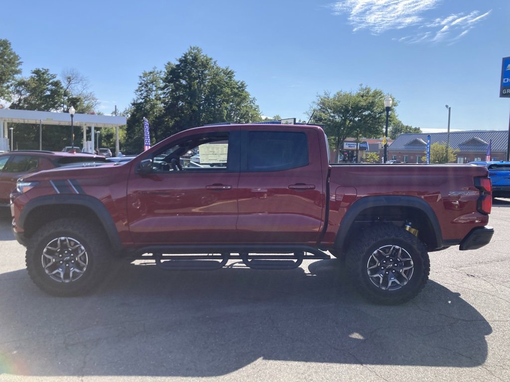 2026 Chevrolet Colorado ZR2 photo 2