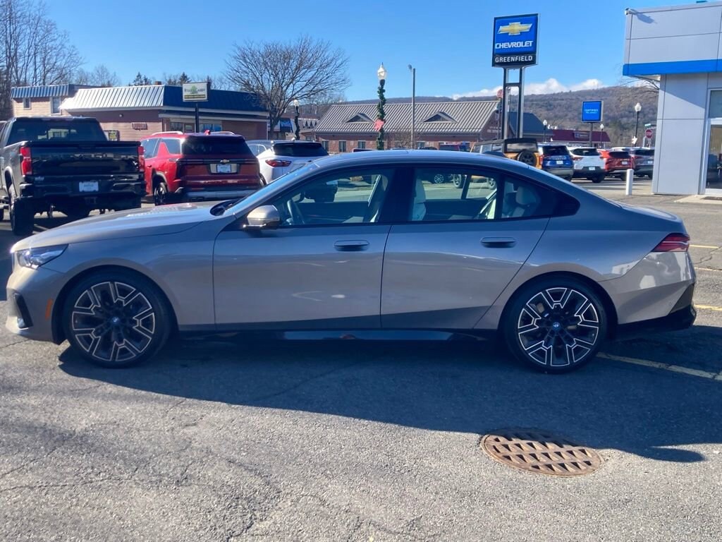 Used 2025 BMW i5 xDrive40