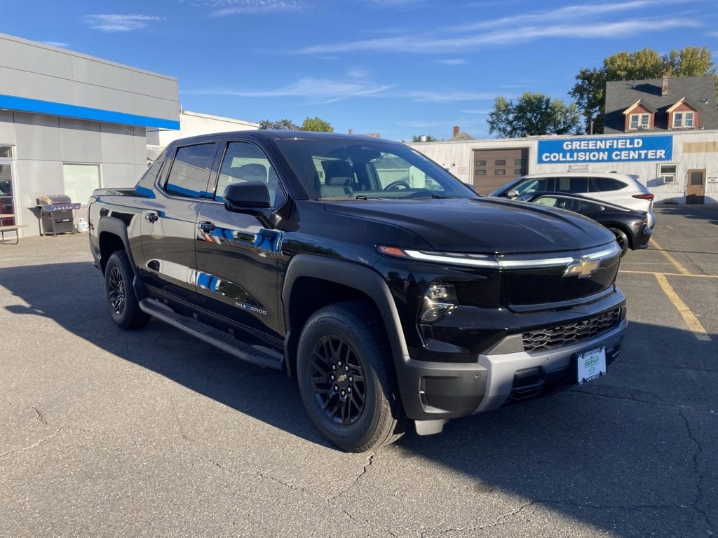 2026 Chevrolet Silverado EV LT's photo