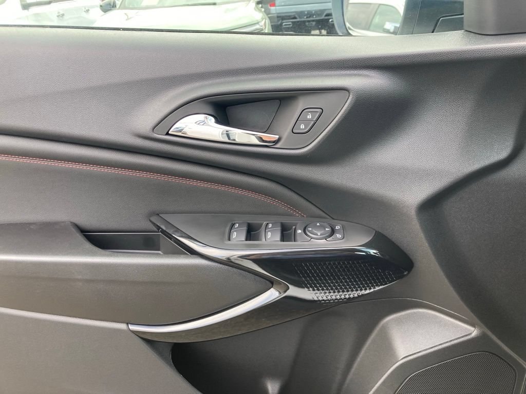 2026 Chevrolet Trax RS - Photo 18