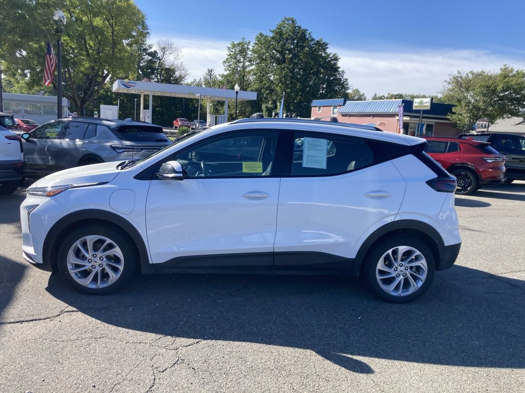 2022 Chevrolet Bolt EUV photo 3