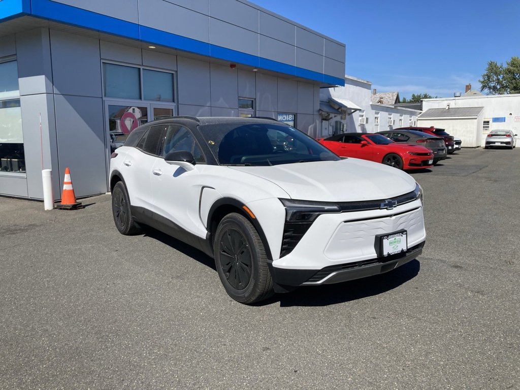 2026 Chevrolet Blazer EV LT's photo